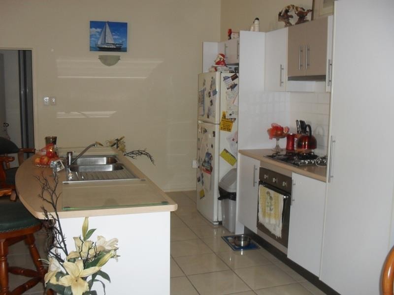 33 Scarborough Terrace, Macleay Island QLD 4184