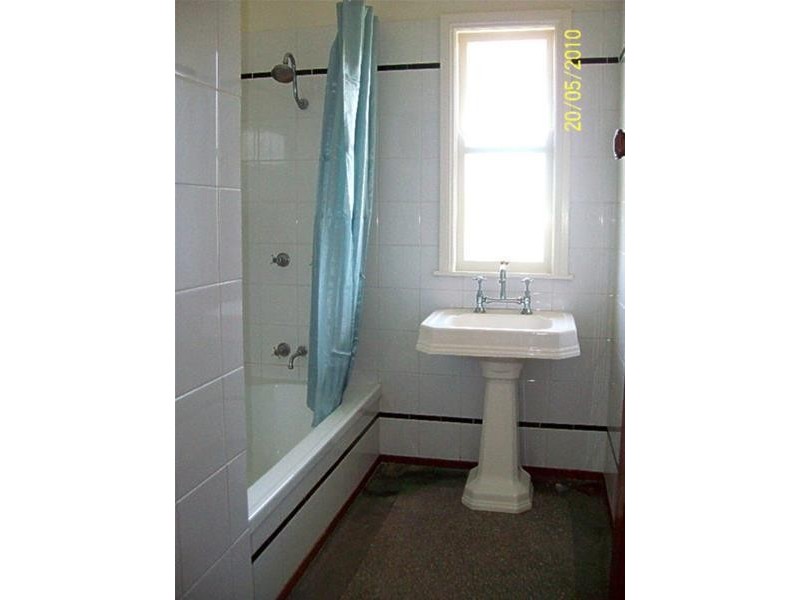 4 Duncan Street, Macleay Island QLD 4184