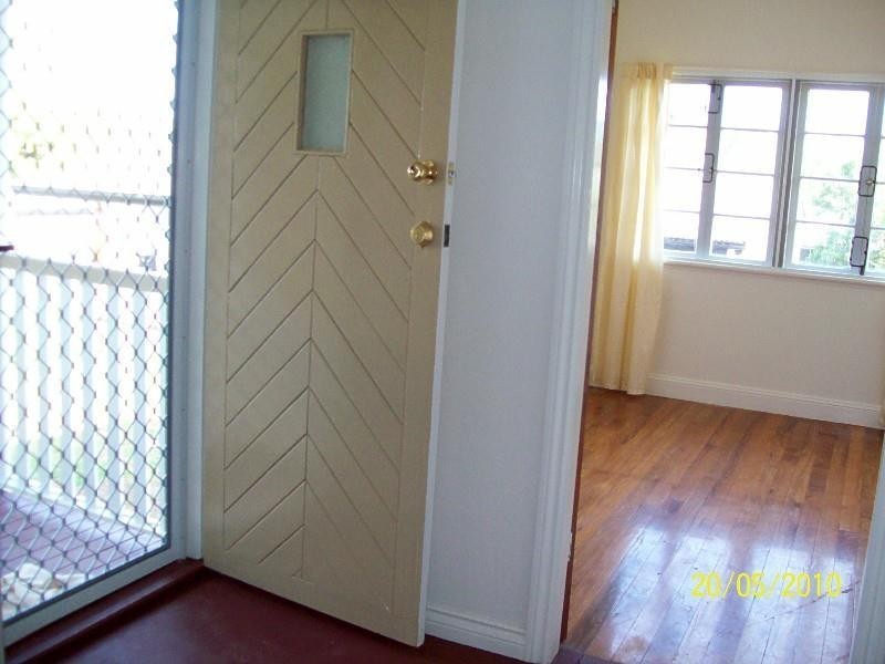 4 Duncan Street, Macleay Island QLD 4184