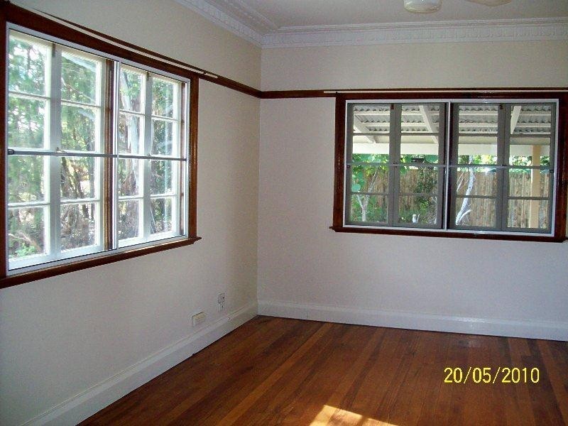 4 Duncan Street, Macleay Island QLD 4184