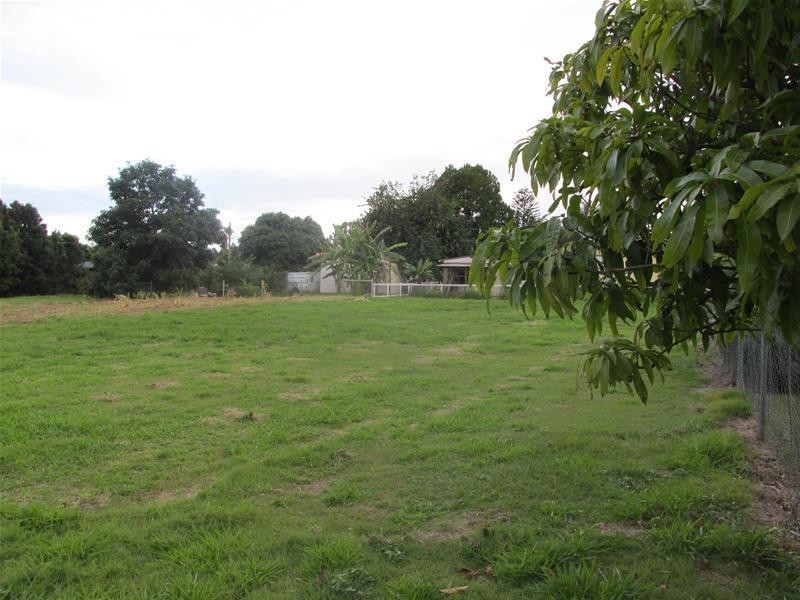 10 Michiko Street, Macleay Island QLD 4184