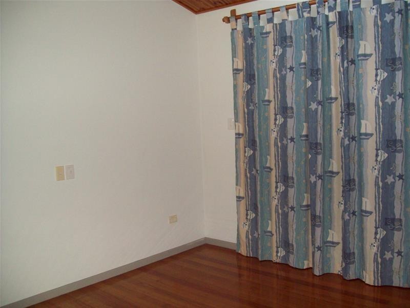 8 Kalara Street, Macleay Island QLD 4184