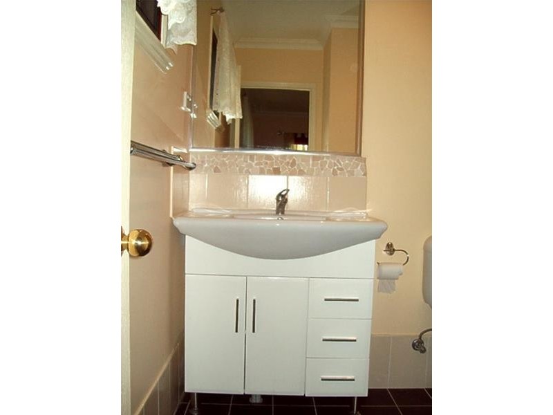 12 Attunga Street, Macleay Island QLD 4184