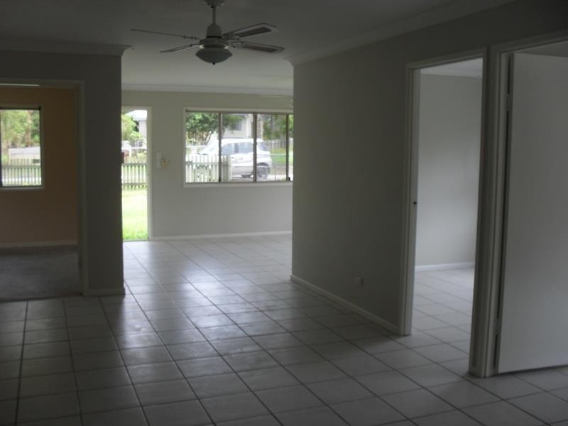 6 William Street, Macleay Island QLD 4184