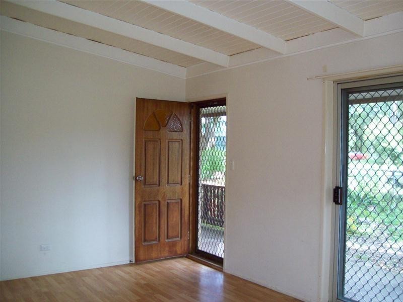 3 Robin Street, Macleay Island QLD 4184