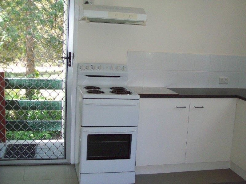 15 Kooberry Street, Macleay Island QLD 4184