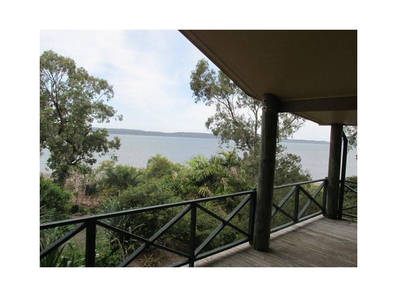 107 Beelong Street, Macleay Island QLD 4184