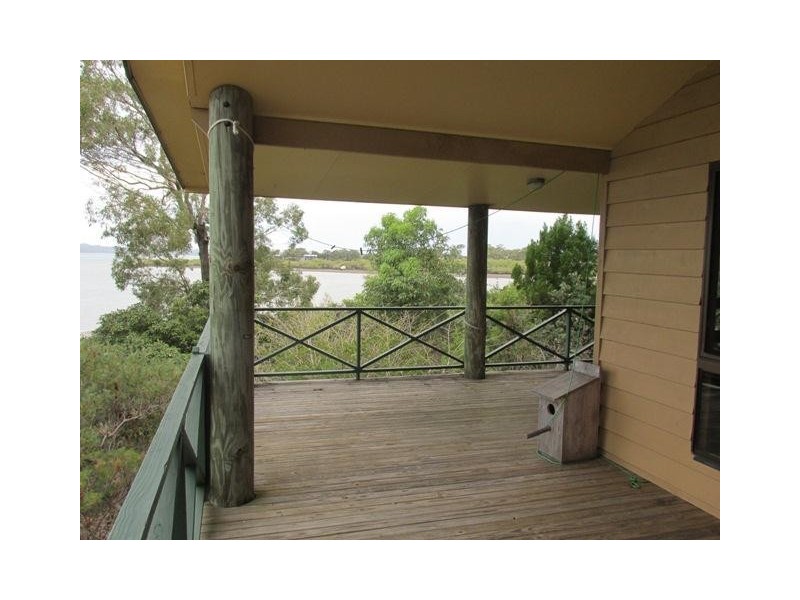 107 Beelong Street, Macleay Island QLD 4184