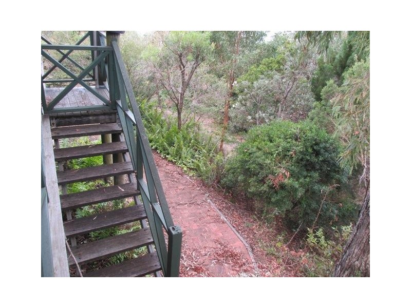 107 Beelong Street, Macleay Island QLD 4184