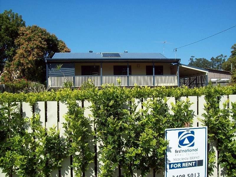 34 Lonicera Street, Macleay Island QLD 4184