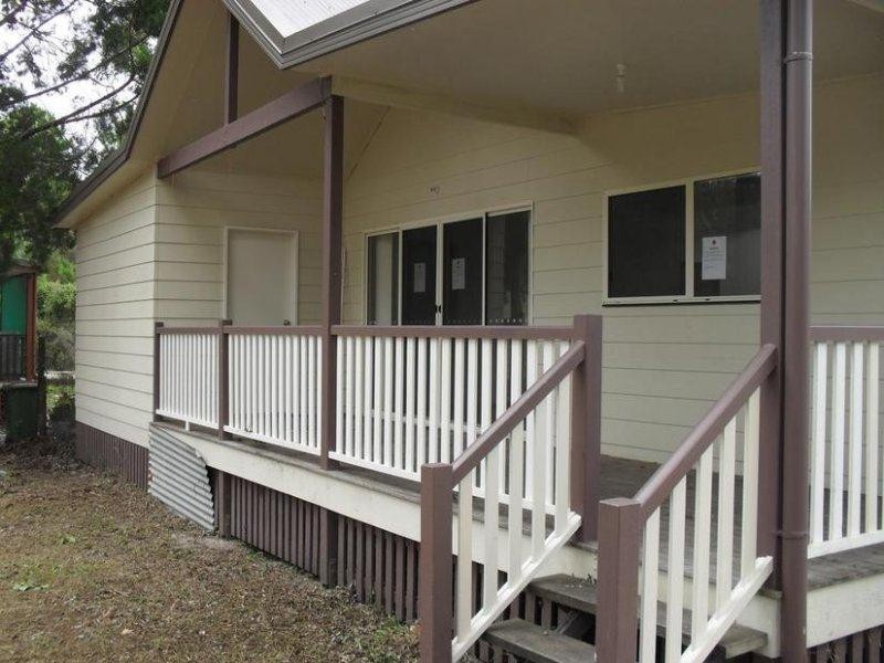 16 Nugent Street, Macleay Island QLD 4184