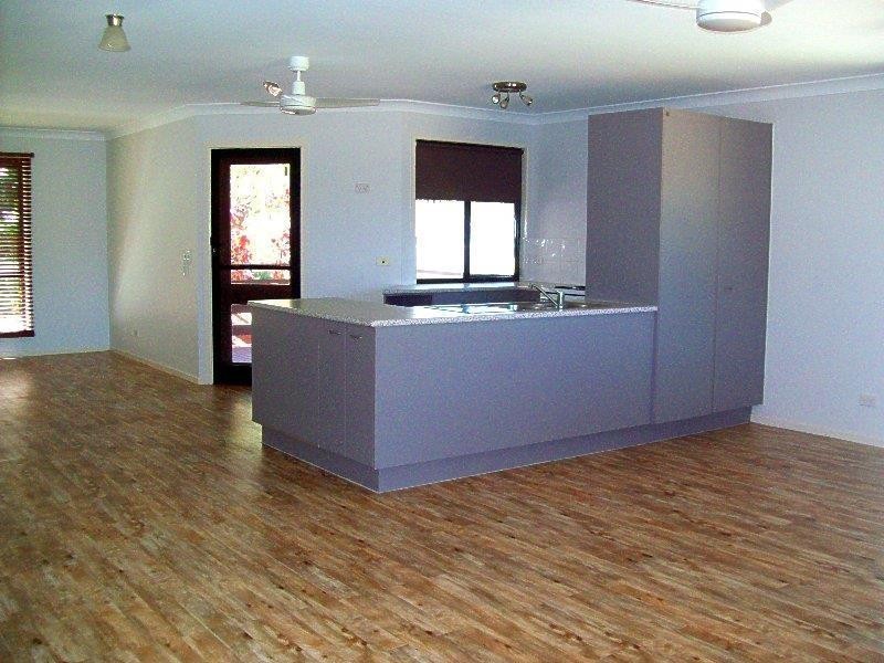 13 Conran Street, Macleay Island QLD 4184