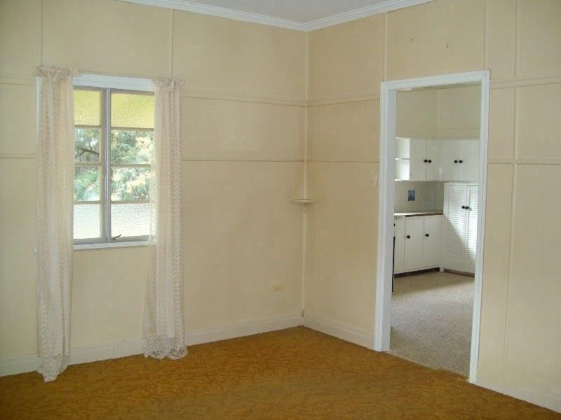 30 Coast Road, Macleay Island QLD 4184