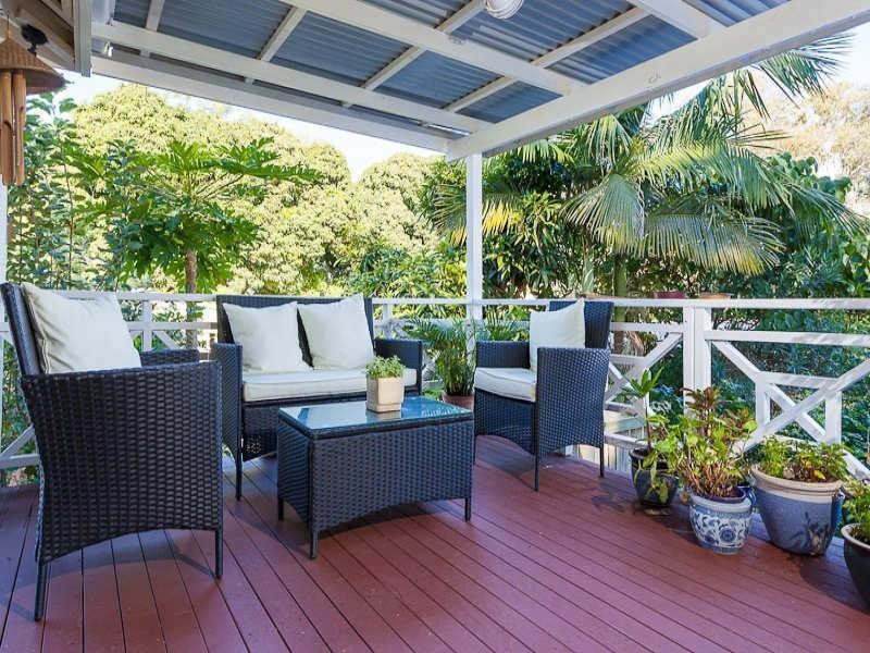 11 June Parade, Lamb Island QLD 4184