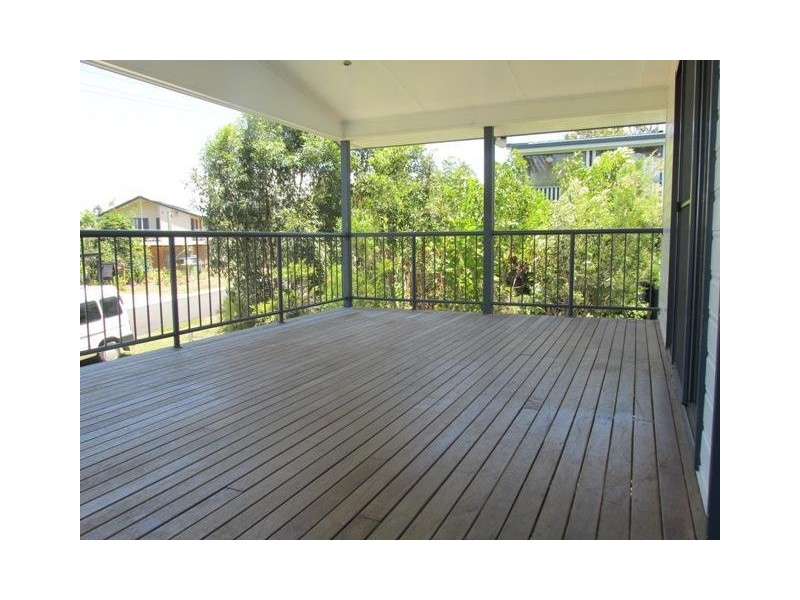 65 Eastbourne Terrace, Macleay Island QLD 4184