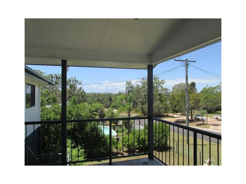 65 Eastbourne Terrace, Macleay Island QLD 4184