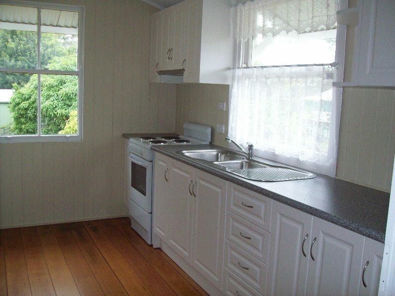 18 Wake Street, Macleay Island QLD 4184