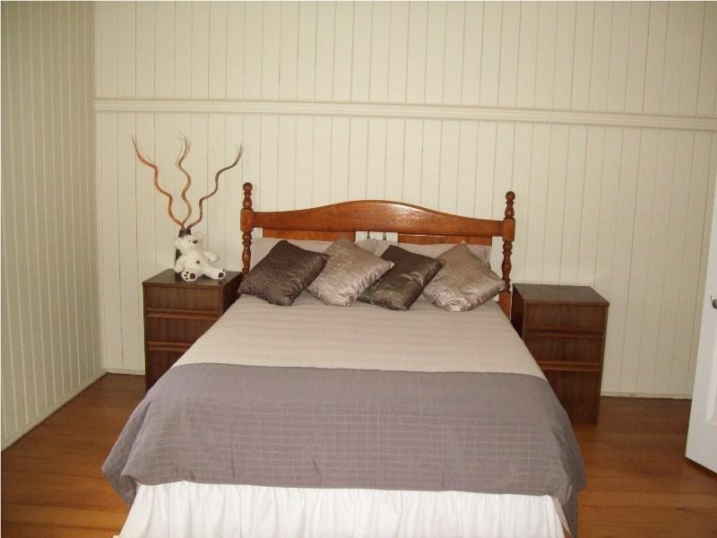 18 Wake Street, Macleay Island QLD 4184