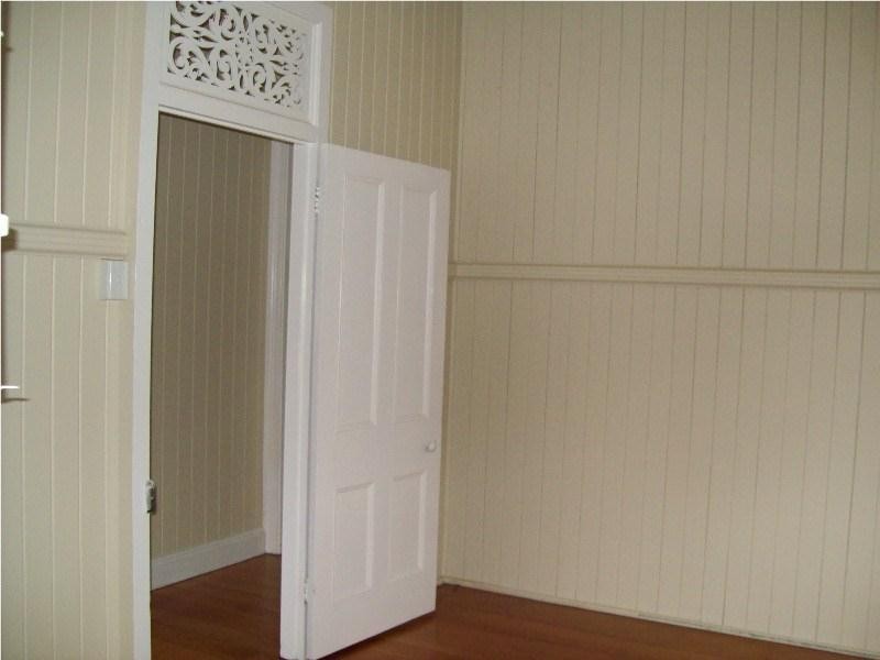 18 Wake Street, Macleay Island QLD 4184