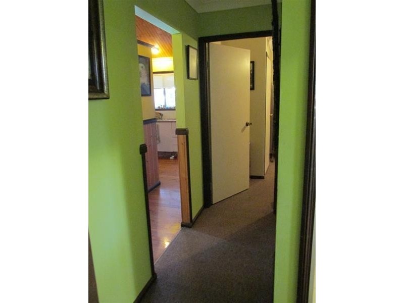 12 Orana Street, Macleay Island QLD 4184