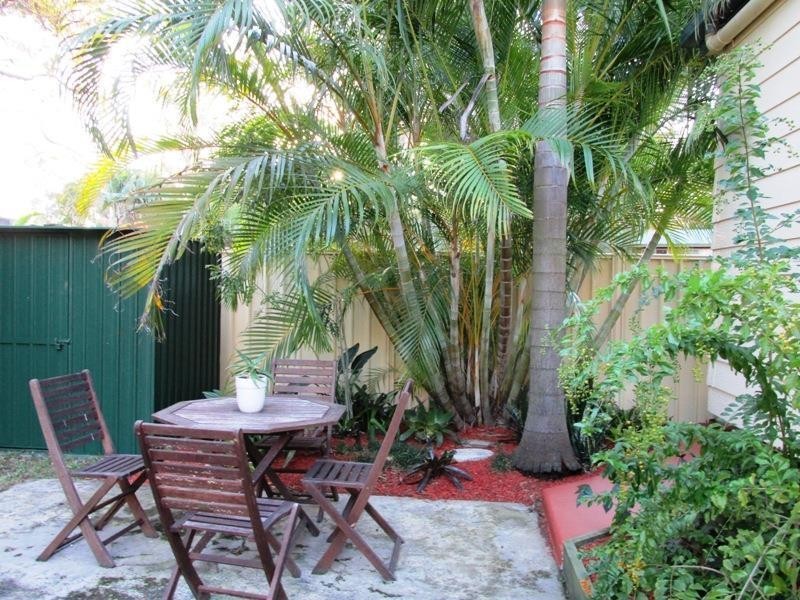 12 Orana Street, Macleay Island QLD 4184