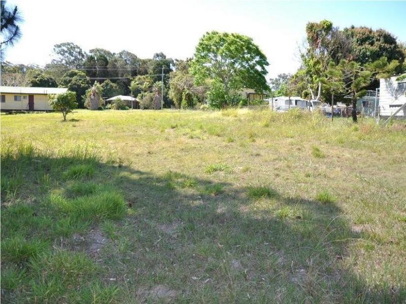 7 Jan Street, Macleay Island QLD 4184
