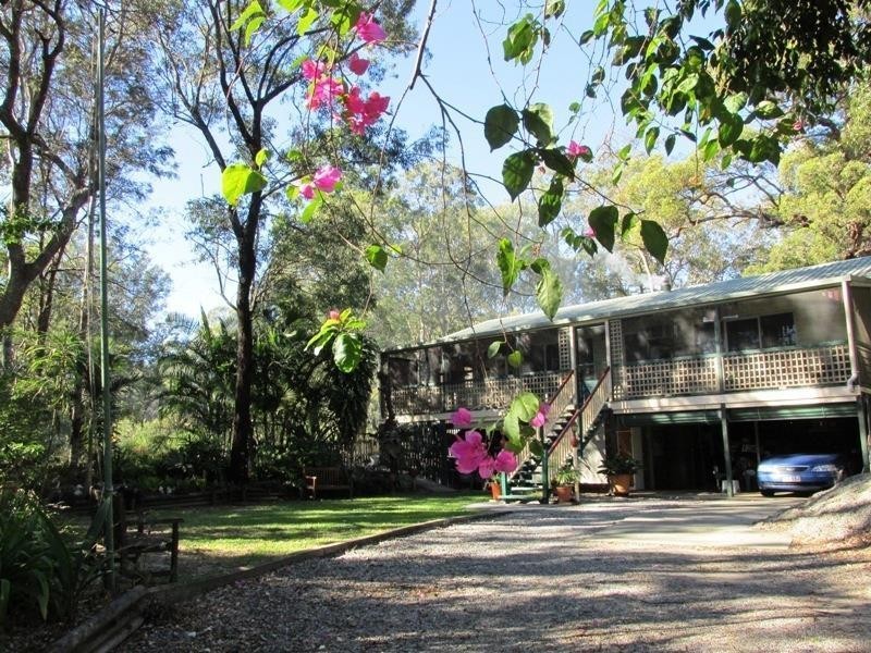 4 Wharf Street, Macleay Island QLD 4184