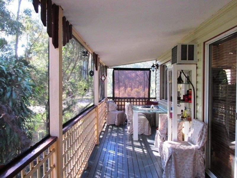 4 Wharf Street, Macleay Island QLD 4184