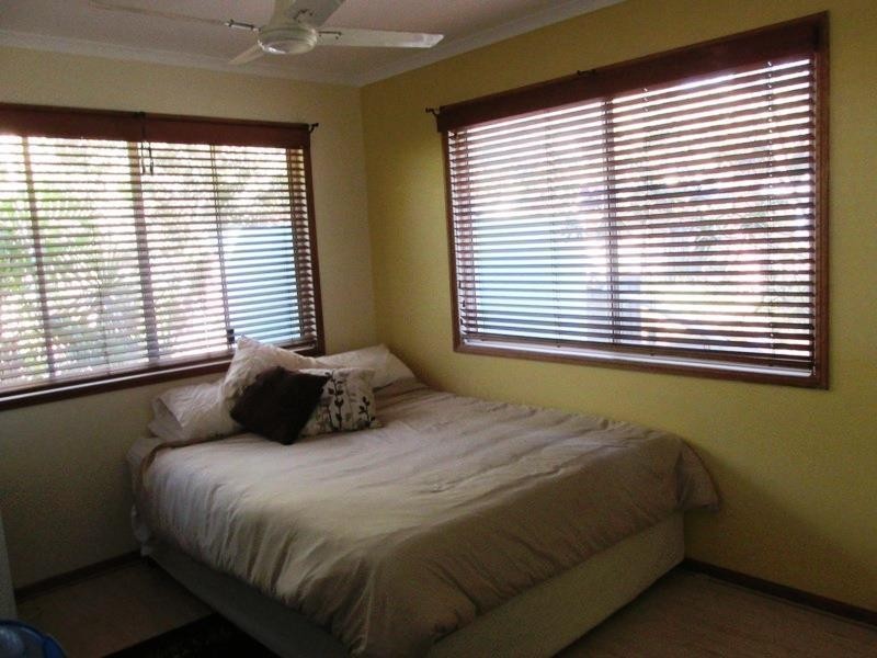 4 Wharf Street, Macleay Island QLD 4184