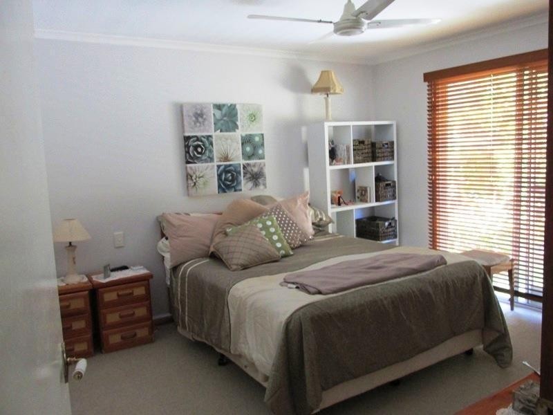 4 Wharf Street, Macleay Island QLD 4184