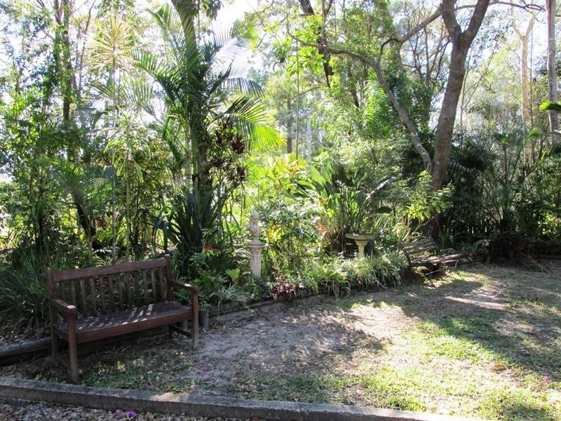 4 Wharf Street, Macleay Island QLD 4184