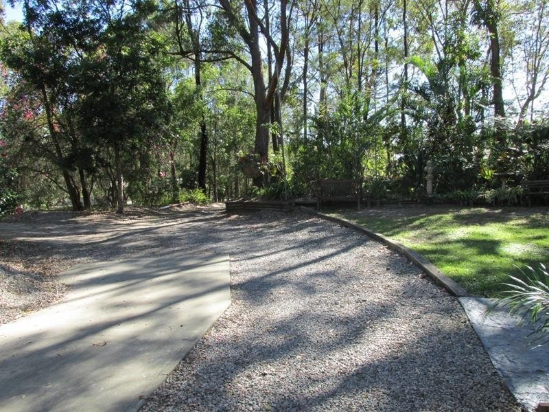 4 Wharf Street, Macleay Island QLD 4184