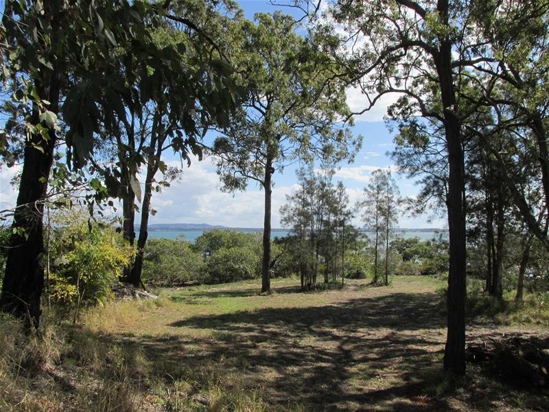 4 Wharf Street, Macleay Island QLD 4184