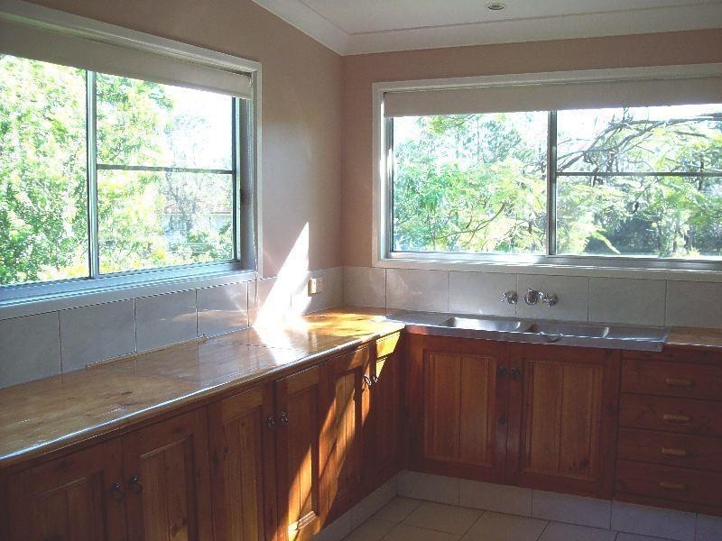 10 Marine Street, Macleay Island QLD 4184