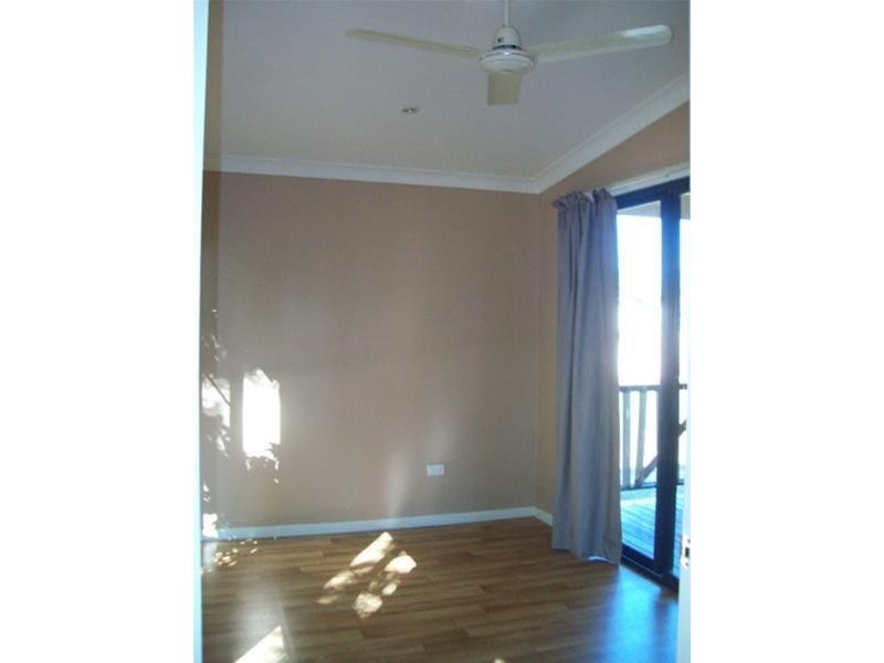 10 Marine Street, Macleay Island QLD 4184