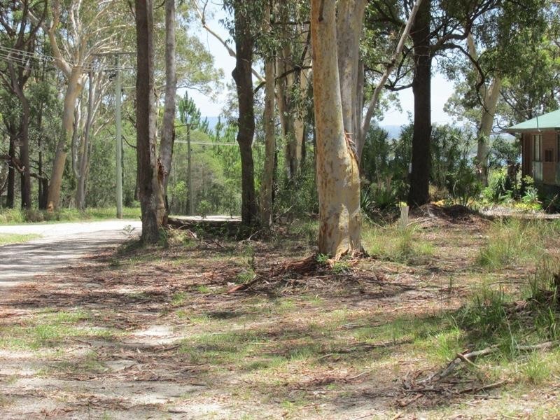 15 – 17  Parakeet Street, Macleay Island QLD 4184