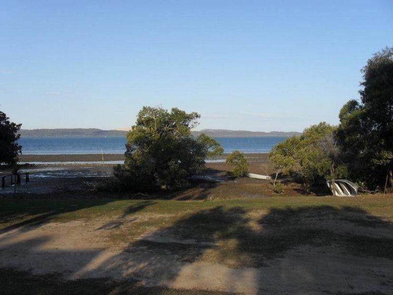 22 Koonwarra Parade, Macleay Island QLD 4184