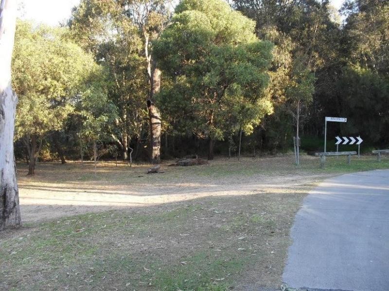 22 Koonwarra Parade, Macleay Island QLD 4184