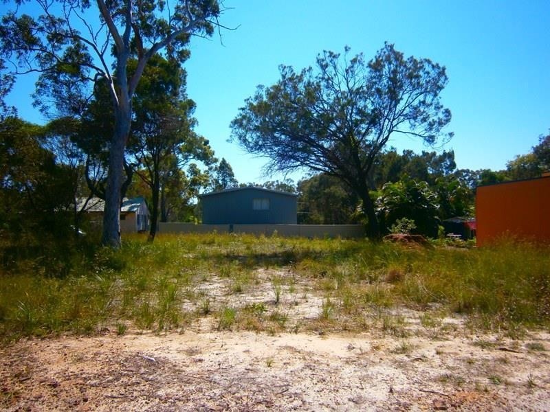 5 Leanne Street, Macleay Island QLD 4184