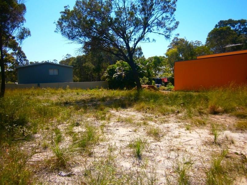 5 Leanne Street, Macleay Island QLD 4184