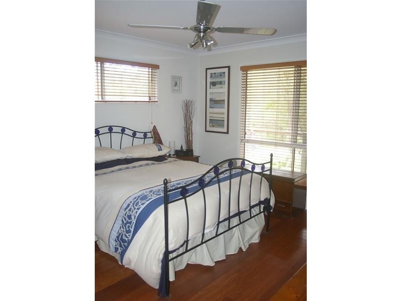 2-6 Devaney Street, Macleay Island QLD 4184