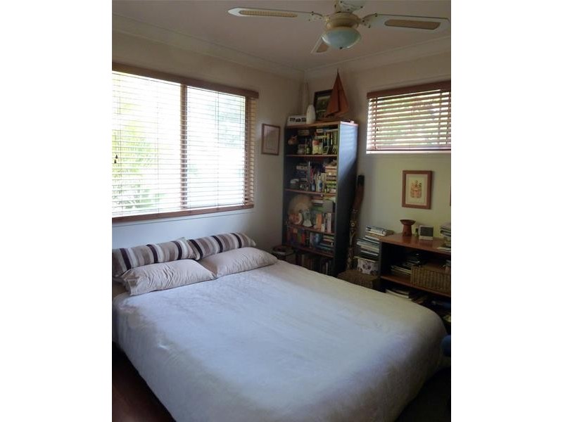 2-6 Devaney Street, Macleay Island QLD 4184