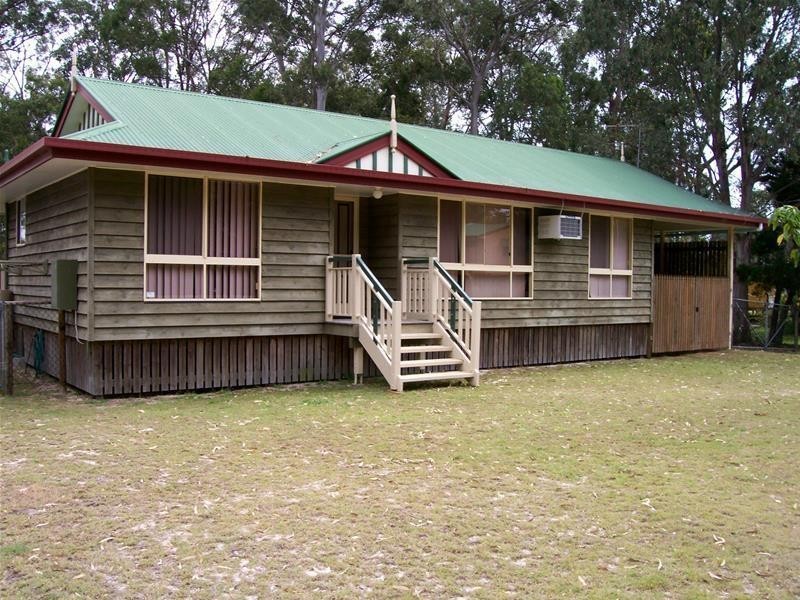 11 Attunga Street, Macleay Island QLD 4184