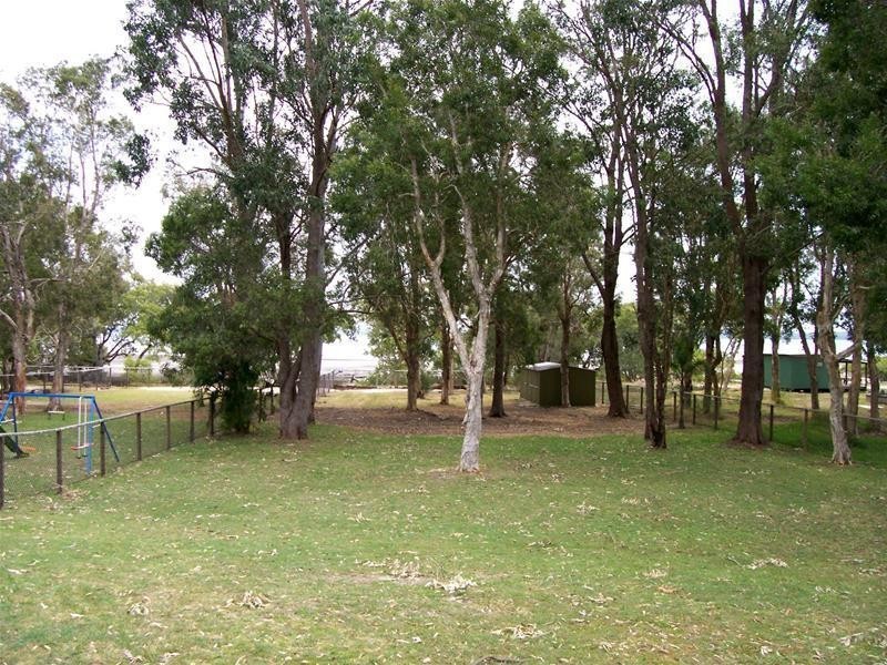 11 Attunga Street, Macleay Island QLD 4184