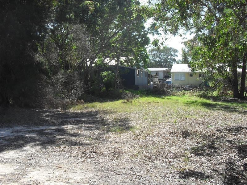 17 Tukkeri Street, Macleay Island QLD 4184