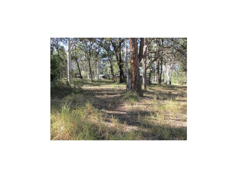 16 Piccaninny Street, Macleay Island QLD 4184