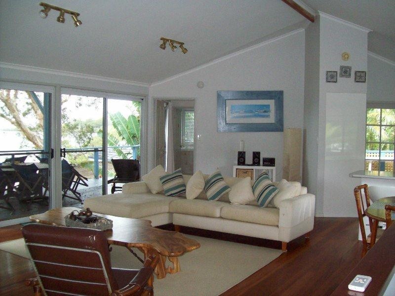 52 Attunga Street, Macleay Island QLD 4184