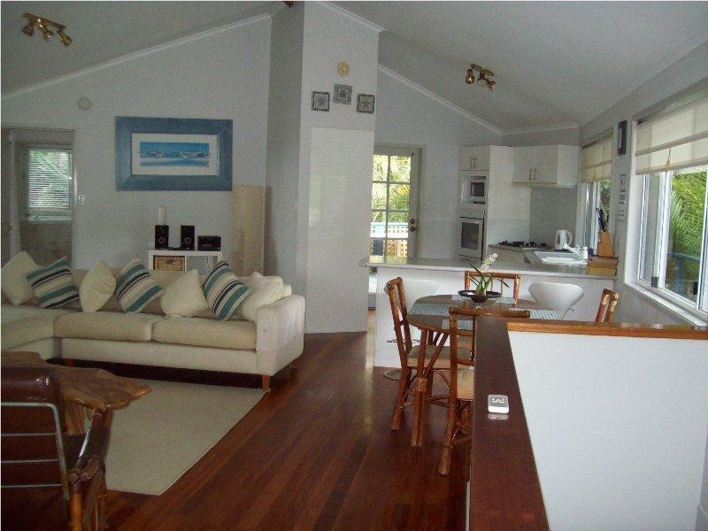 52 Attunga Street, Macleay Island QLD 4184