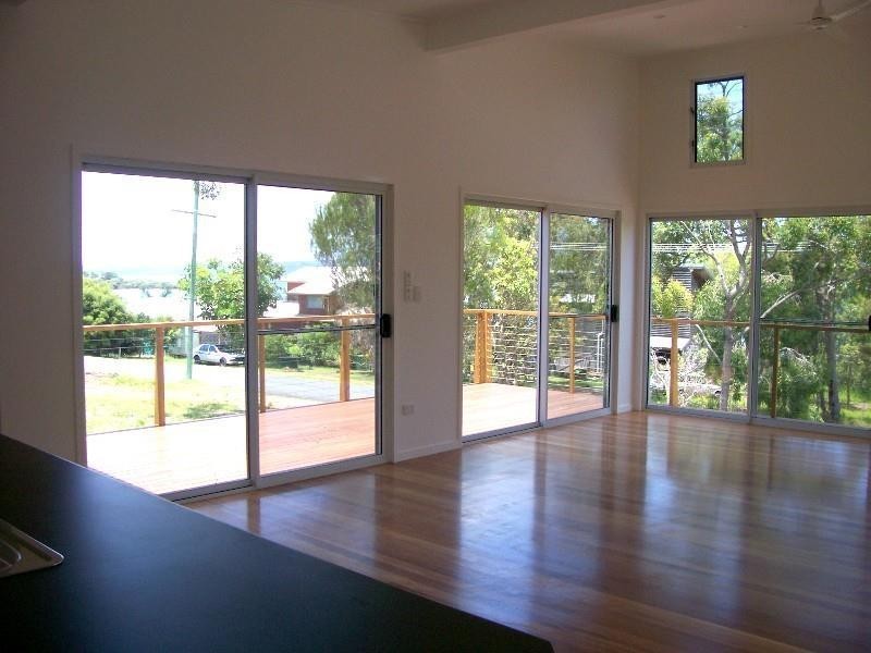 11 Koonwarra Parade, Macleay Island QLD 4184