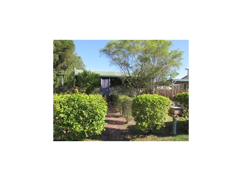 16 Marine Street, Macleay Island QLD 4184